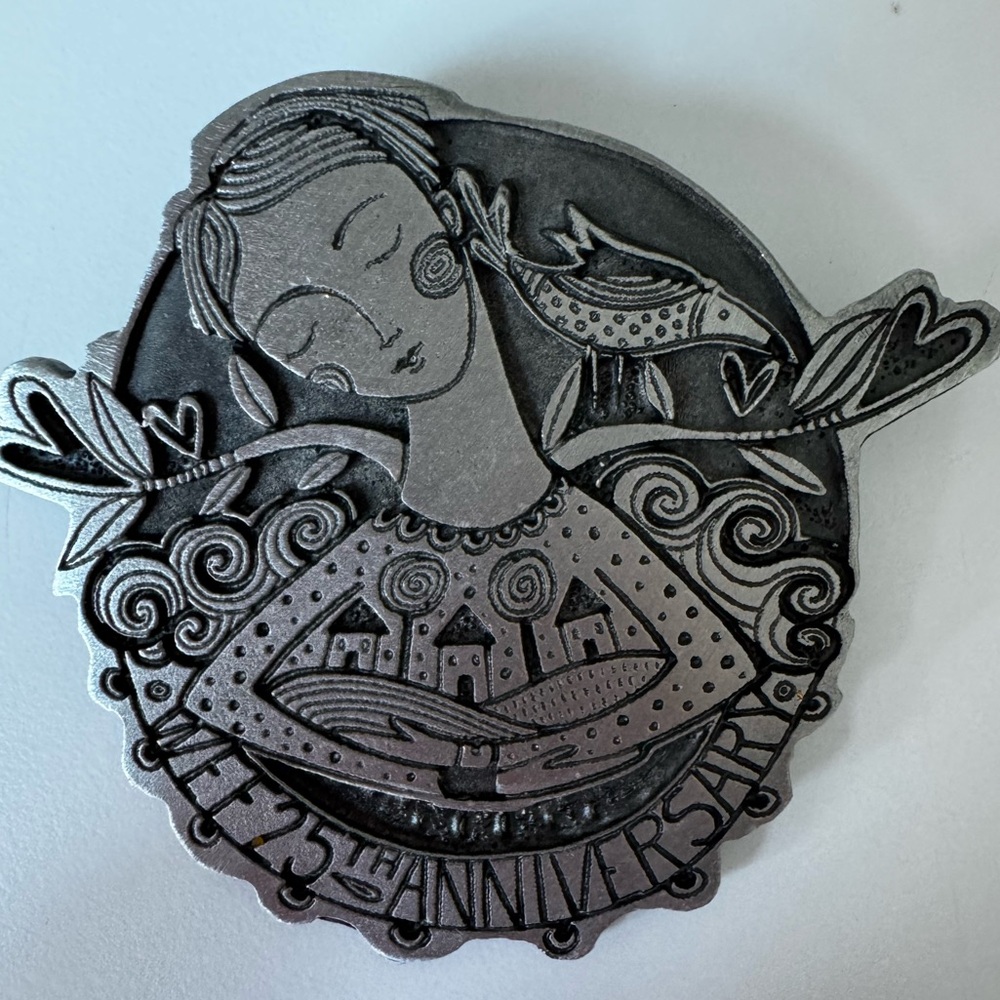 Don Drumm pewter anniversary pendant/brooch - Picture 4 of 5